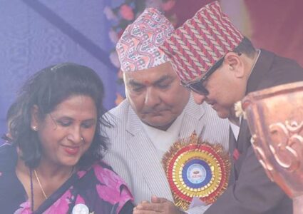 पूर्वराजा ज्ञानेन्द्रलाई साथमा राखेर दुर्गा प्रसाईंको महाअभियान सुरु