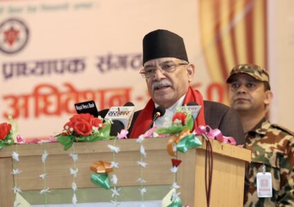 भारत भ्रमणमा केके हुँदैछ ? प्रचण्डले दिए जवाफ
