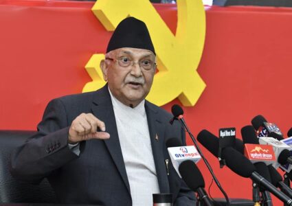 ओलीमाथि प्रश्न : सुन कि पित्तल ? ओलीको जवाफ : जड्याहाले जे पनि भन्छ