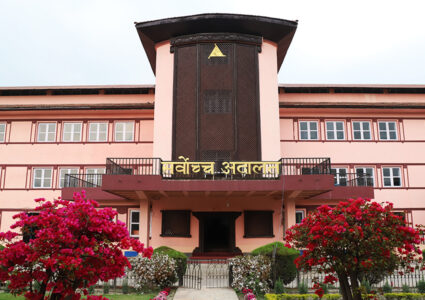 ढाकाकुमार माथिको कारवाही तत्काल कार्यान्वयन नगर्न सर्वोच्चको अल्पकालीन अन्तरिम आदेश