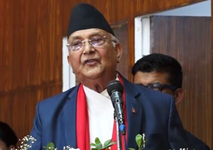 प्रधानमन्त्री प्रचण्डविरुद्व ओलीको बोली