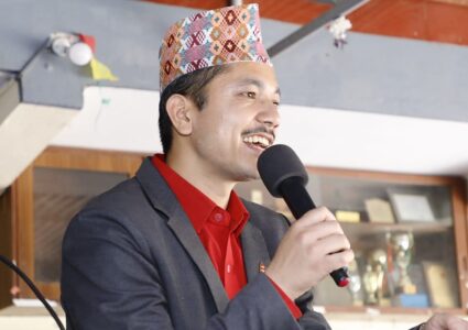 वृद्धाश्रम गाउँ [कविता]