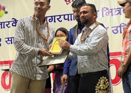 एसईईमा उत्तीर्ण विद्यार्थीलाई परिवर्तन अभियान नेपालको सम्मान