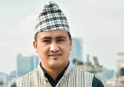 विदेश पलायन रोक्न नि:शुल्क शिक्षा र स्वास्थ्य