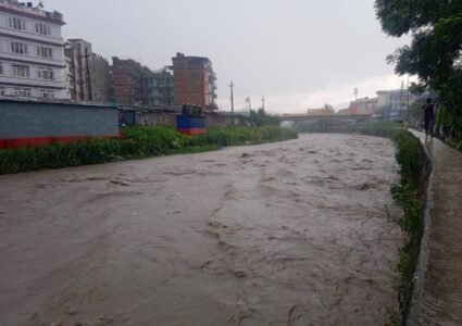 उपत्यकामा बाढीको वितण्डा : सतर्कता अपनाउन आग्रह