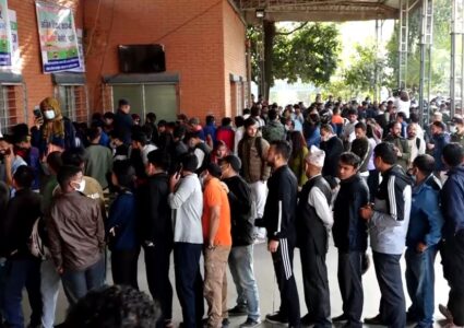 अग्रिम टिकट बुकिङ खुला, तर यात्रुले टिकट पाएनन्