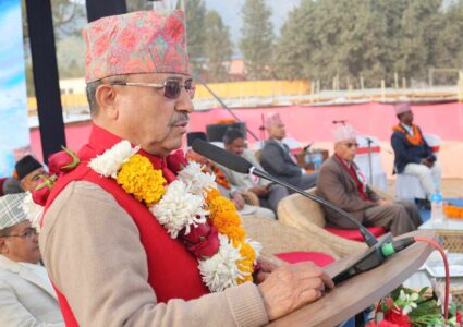 संघीयता कार्यान्वयनका लागि कानुन विरोधीहरुले प्रश्न गर्ने मौका पाएः उपप्रधानमन्त्री खड्का