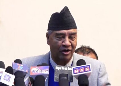 लामो भाषण गर्नेलाई देउवाको झापड