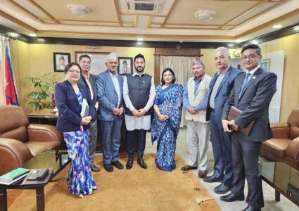 अवाञ्छित क्रियाकलापमा संलग्न जो कसैलाई पनि कानुनी कारबाही हुन्छः गृहमन्त्री लामिछाने