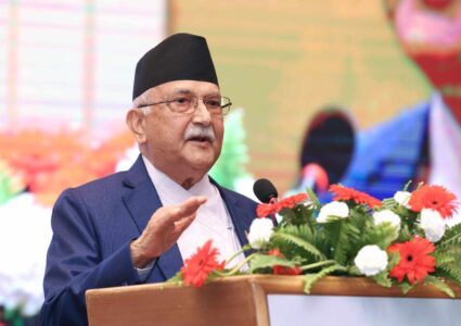 २० वर्षको आसपासमा विवाह गरेर छिटो सन्तान जन्माउन प्रधानमन्त्री ओलीको आग्रह