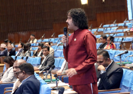 संसदमा सभामुखसँग रास्वपाको आक्रोष, एमाले सभामुखकै पक्षमा, माओवादी कसको पक्षमा ?