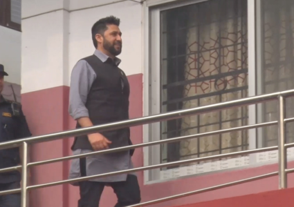 रवि लामिछानेले हात हल्लाउंदै भने–‘खोरमा थुनिँदैमा बाघ स्याल हुंदैन’ बयान बुधबार पनि