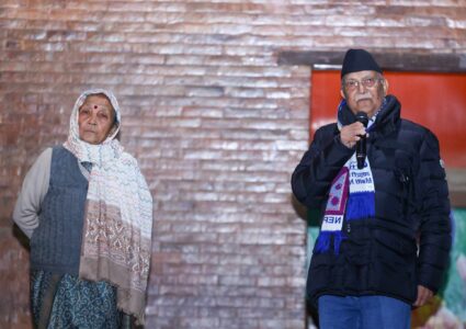 माइती नेपाल अवलोकनमा पुगेका प्रधानमन्त्रीले गरे एक करोड दिने घोषणा
