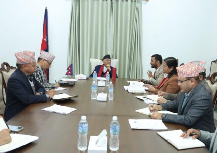 प्रधानमन्त्रीलाई खानेपानी मन्त्रीको ब्रिफिङ, ओलीले दिए निर्देशन