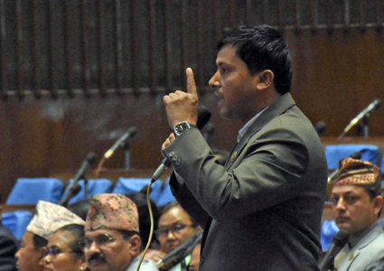 एमालेले संसदमा उठायो पुरानो राष्ट्रिय गान र योगी आदित्यनाथको प्रसंग