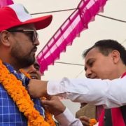 नवलपरासी जिल्लाका रास्वपा सभापति महेन्द्र ठकुरी कांग्रेसमा प्रवेश 